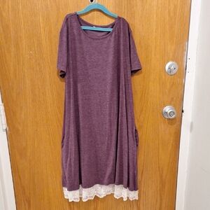 Soft purple lacy dress with pockets